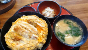 ランチ(豚汁付き)