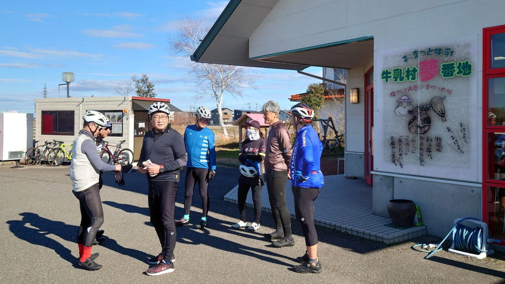 牛乳村夢番地前集合写真